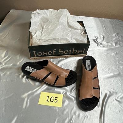 Josef Seibel sandles