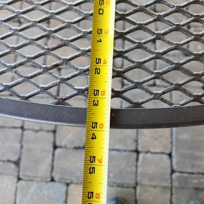 Wire Mesh Patio Table w 4 Chairs and Side table