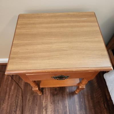 Small Side Table 17x14x27