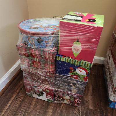 Lot of Lindy Bowman Holiday Christmas Gift Boxes many nesting ones 659
