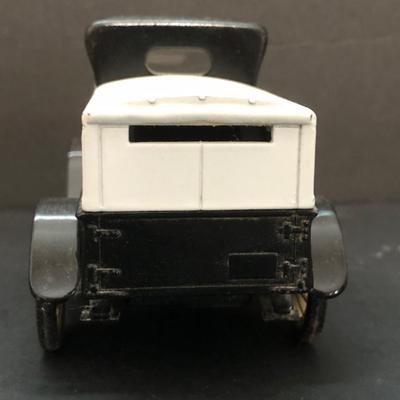 LOT 17U: Model Vehicles - Ertl Replica Chevrolet 1923 Delivery Van, Ertl 1910 Mack Senior Tanker Truck Bank, Limited Edition Liberty...