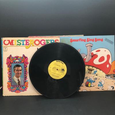 LOT 20U: Vintage Children's Vinyl Records - 1970s Mister Rogers, Smurfing Sing Song, 1980 The World of Strawberry Shortcake, Flintstones,...