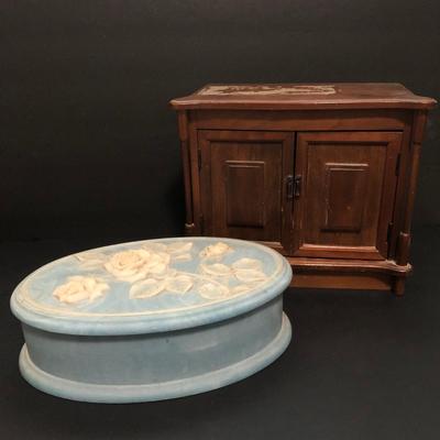 LOT 29U: Vintage Jewelry Boxes - Design Gifts Inoclay & Wooden