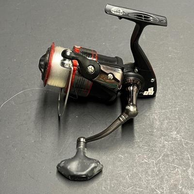 LOT 101B: Penn Fierce 4000 Fishing Reel