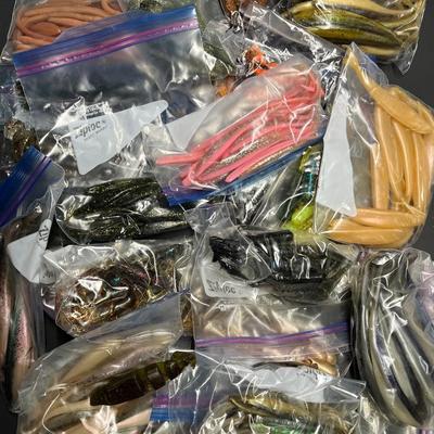 LOT 134B: Big Lot of Opened Rubber Worms / Soft Plastic Fishing Baits