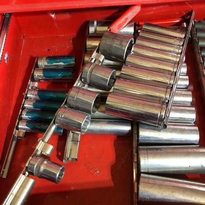 LOT 222S: Craftsman Ball Bearing Tool Box w/ Sockets & Socket Wrenches