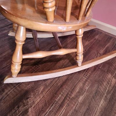 Solid Oak Wood Windsor Style Rocker Rocking Chair