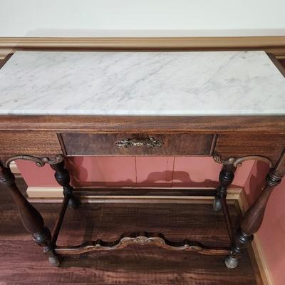 Vintage Knoxville Table & Chair Co. Marble Top Side Entryway Table 32x13x33