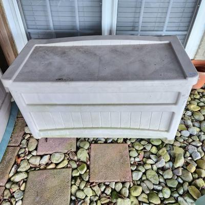 Suncast Outdoor Patio Storage Box Seat 46x23x24