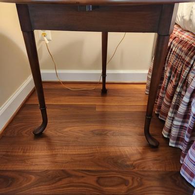 3 sided Triangular Drop Leaf Side Table End Table