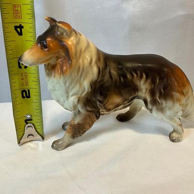 Vintage 1950s porcelain Collie figurine