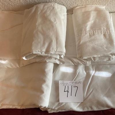 2 Queen Flat Sheets and Pillow Cases