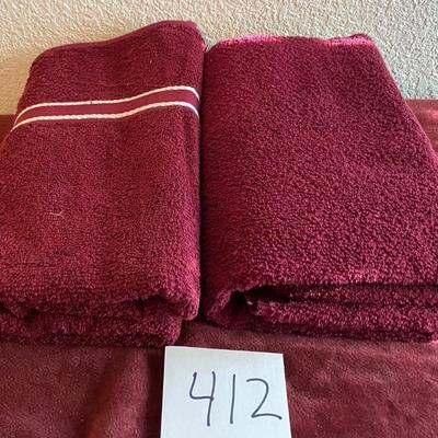 2 Bath Towels