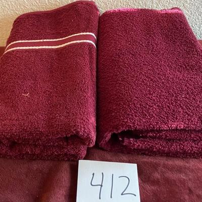 2 Bath Towels