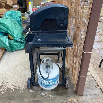 NICE UNIFLAME BBQ GRILL W/TANK