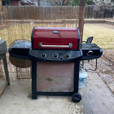 NICE UNIFLAME BBQ GRILL W/TANK