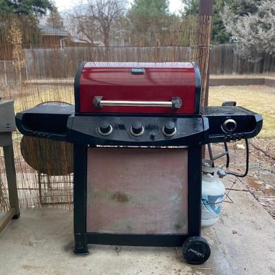 NICE UNIFLAME BBQ GRILL W/TANK