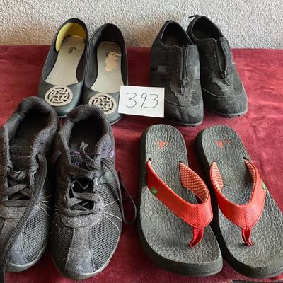 Size 6 Ladyâ€™s Shoes