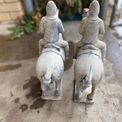 YARD OR GARDEN SOLDIERS