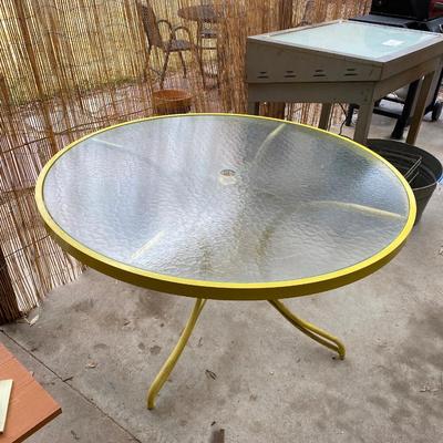 49â€ PATIO TABLE