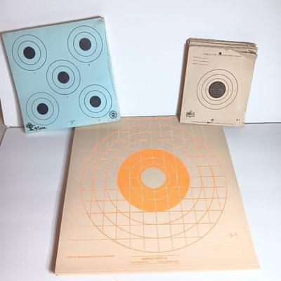 Variety of paper targets - Target shooting - Vista - American Target Co. S-1