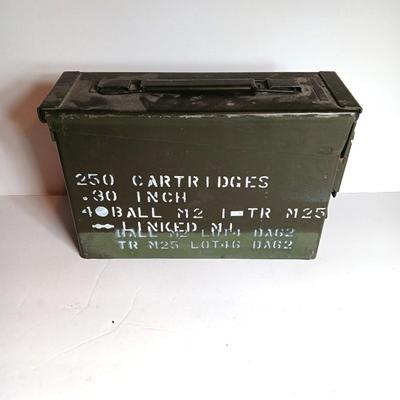 Military Issued Ammunition can / Chest Stenciled 250 Cartridges ...