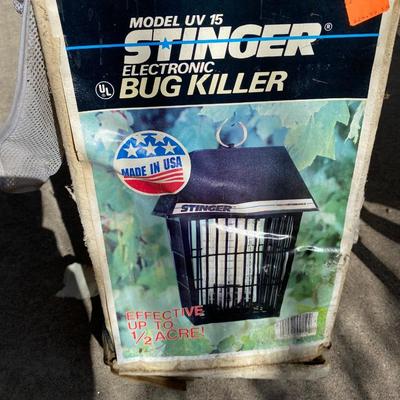 NICE OUTDOOR CHAIR, BUG ZAPPER AND CHAIR SHADE