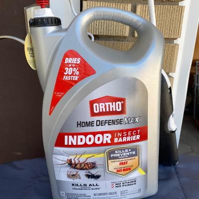 DUAL ACTION HEDGE TRIMMER AND INDOOR INSECT KILLER