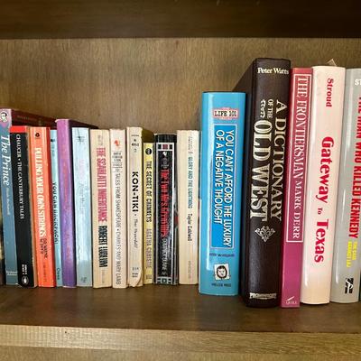 LARGE VARIETY OF BOOKS (5)