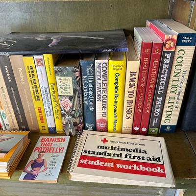 LARGE VARIETY OF BOOKS (6)