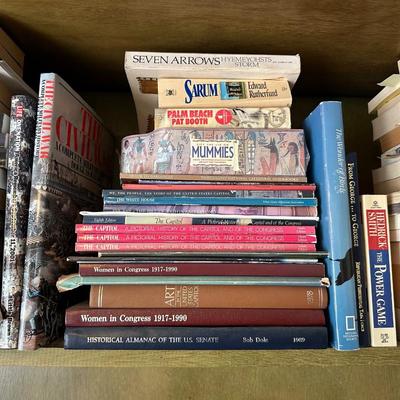 LARGE VARIETY OF BOOKS (7)