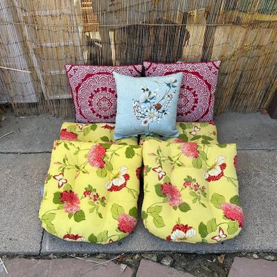PATIO FURNITURE CUSHIONS