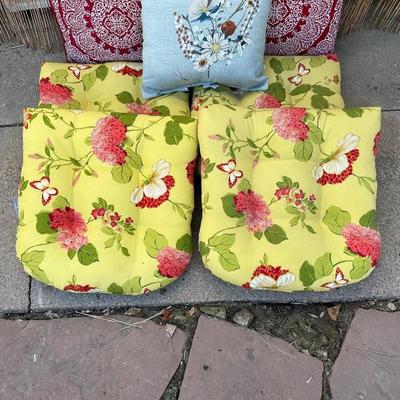 PATIO FURNITURE CUSHIONS