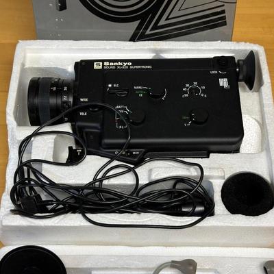 SANKYO SOUND XL-320 SUPERTRONIC MOVIE CAMERA