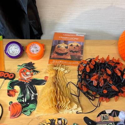 HALLOWEEN DECORATIONS