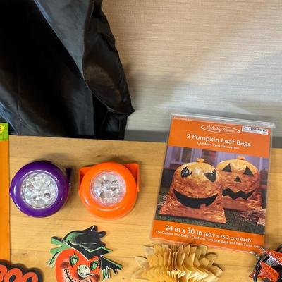 HALLOWEEN DECORATIONS