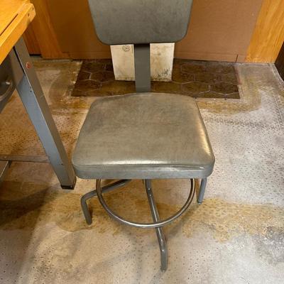 DRAFTING TABLE AND 2 DRAFTING CHAIRS