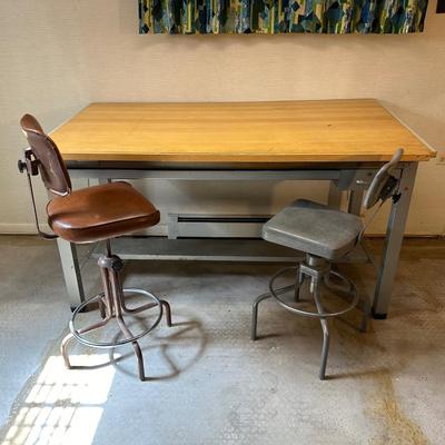 DRAFTING TABLE AND 2 DRAFTING CHAIRS