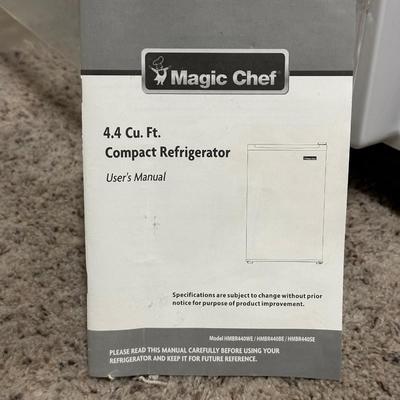 MAGIC CHEF 4.4 CU FT COMPACT REFRIGERATOR