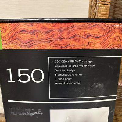 WICKER SHELF AND NEW MEDIA ORGANIZER