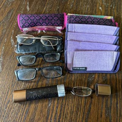 READER GLASSES AND LEATHER PURSE