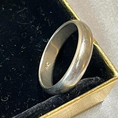 14K White gold wedding band