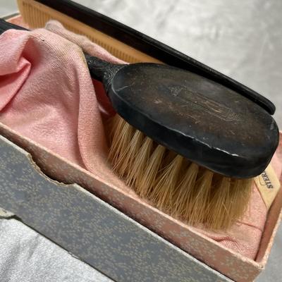Baby's comb & brush