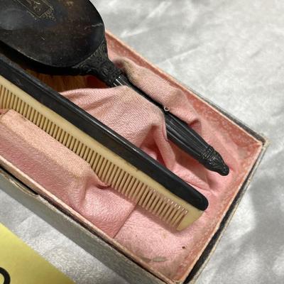Baby's comb & brush