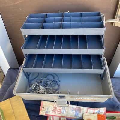 MAKE YOUR OWN FLIES! EXCELLENT FISHING ðŸŽ£ TACKLE LOT