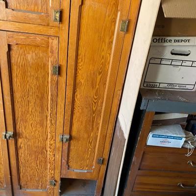 REALLY NEAT OLD CABINET