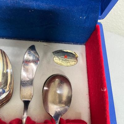 Tudor Plate Silver Plate flatware set with box