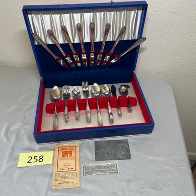 Tudor Plate Silver Plate flatware set with box