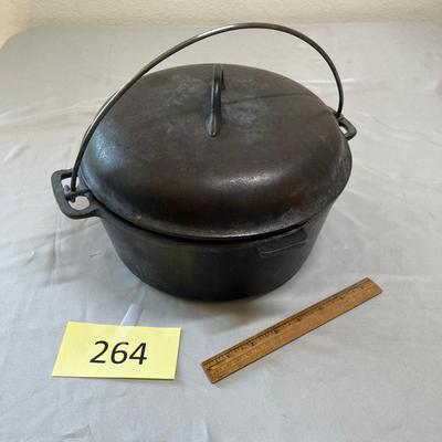 Cast Iron #8 Dutch Oven
