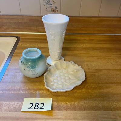 Milk glass lot